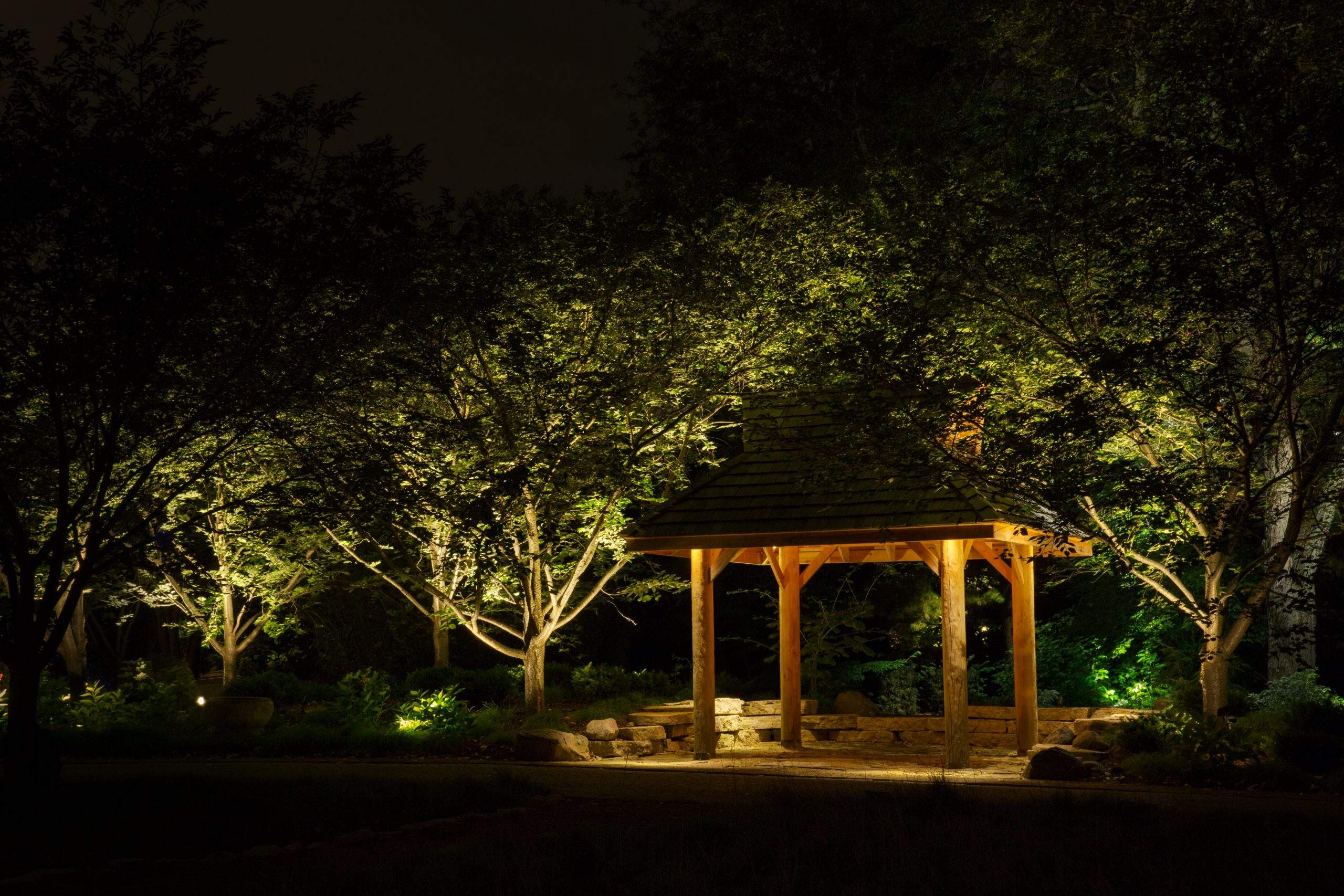 landscape lighting pergola - Timberline Landscaping